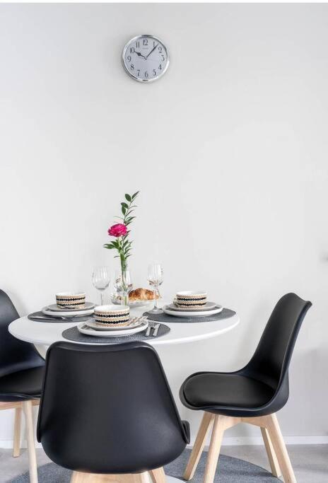 Apartment Near The Train Station, Free Parking &Netflix Куопио Екстериор снимка