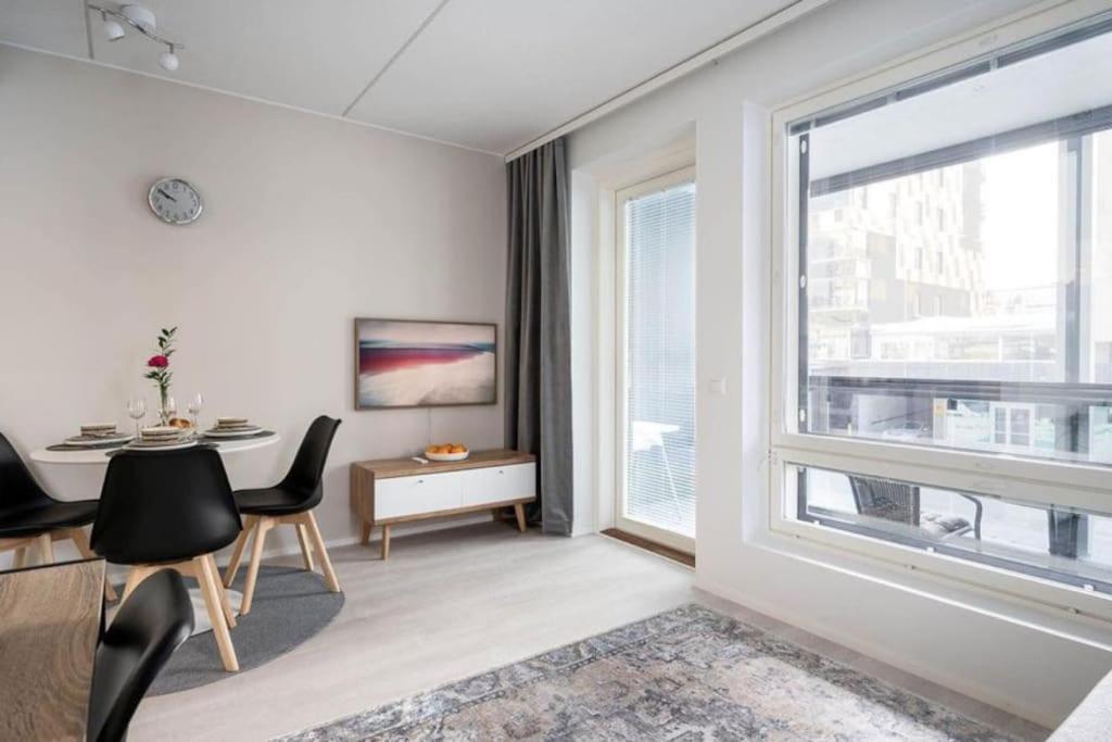 Apartment Near The Train Station, Free Parking &Netflix Куопио Екстериор снимка