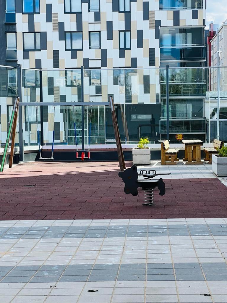 Apartment Near The Train Station, Free Parking &Netflix Куопио Екстериор снимка
