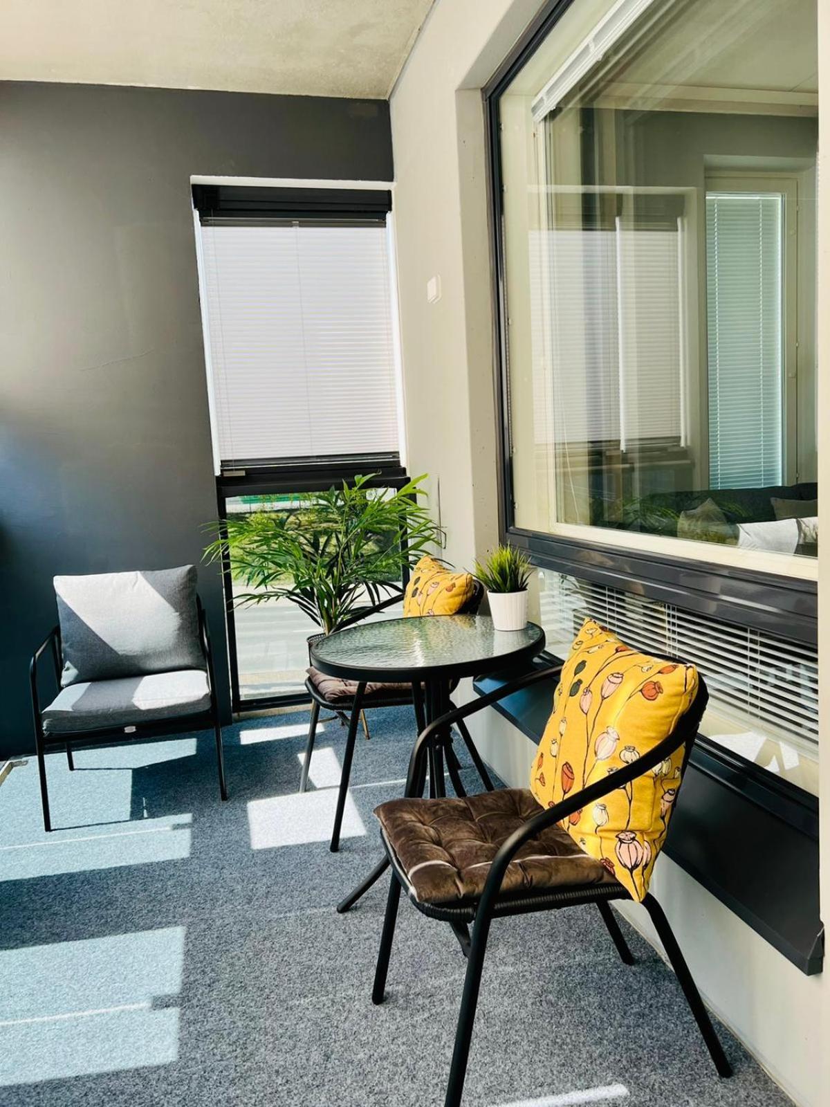 Apartment Near The Train Station, Free Parking &Netflix Куопио Екстериор снимка
